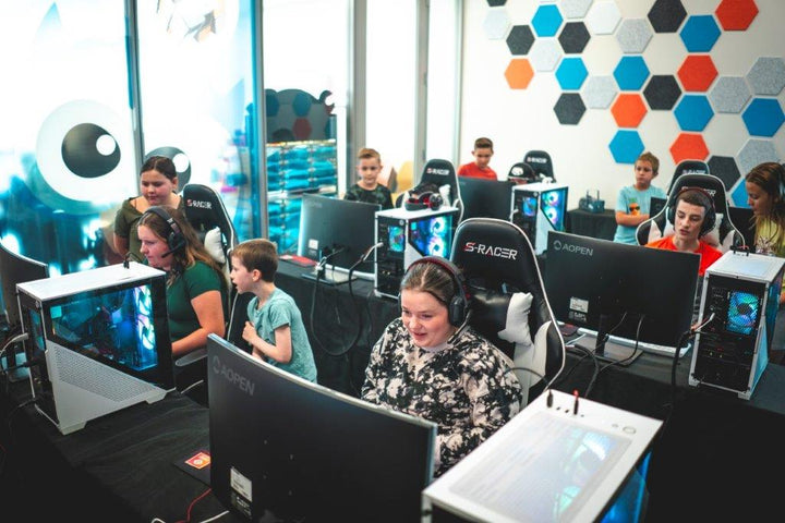 STEMfinity Custom Esports Solution