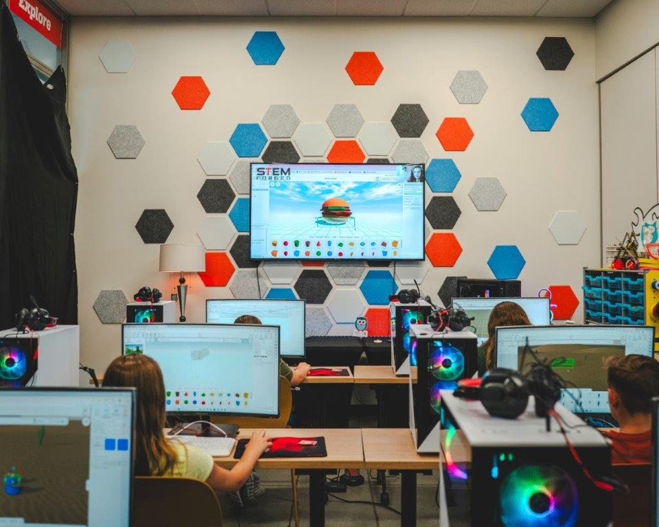 STEMfinity Custom Esports Solution