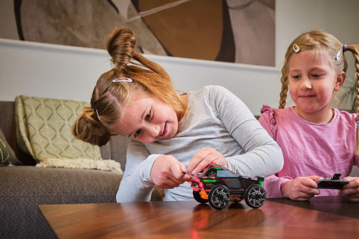 CircuitMess Sparkly - DIY Robot Car