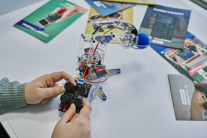 CircuitMess Armstrong