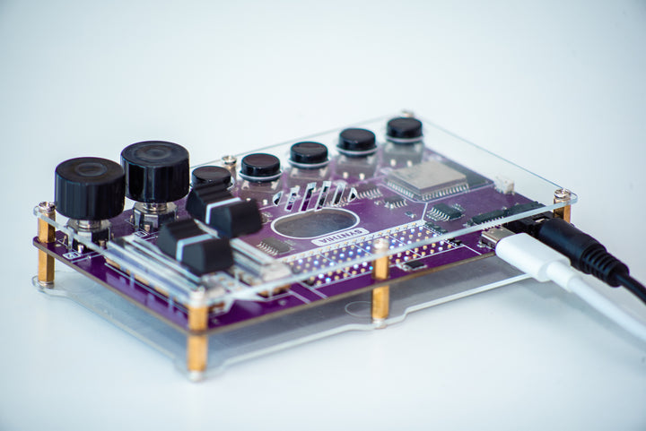 CircuitMess Synthia