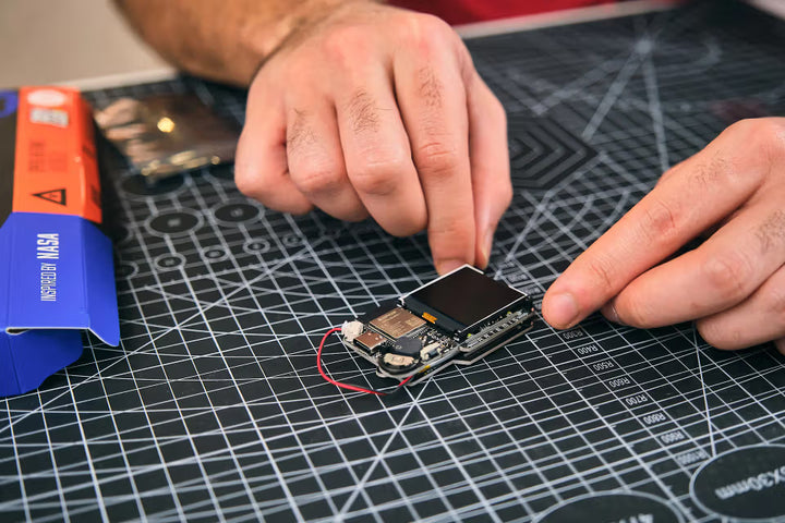 CircuitMess NASA Artemis Watch