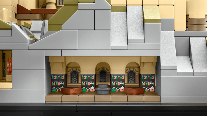 LEGO® Harry Potter™: Hogwarts™ Castle and Grounds