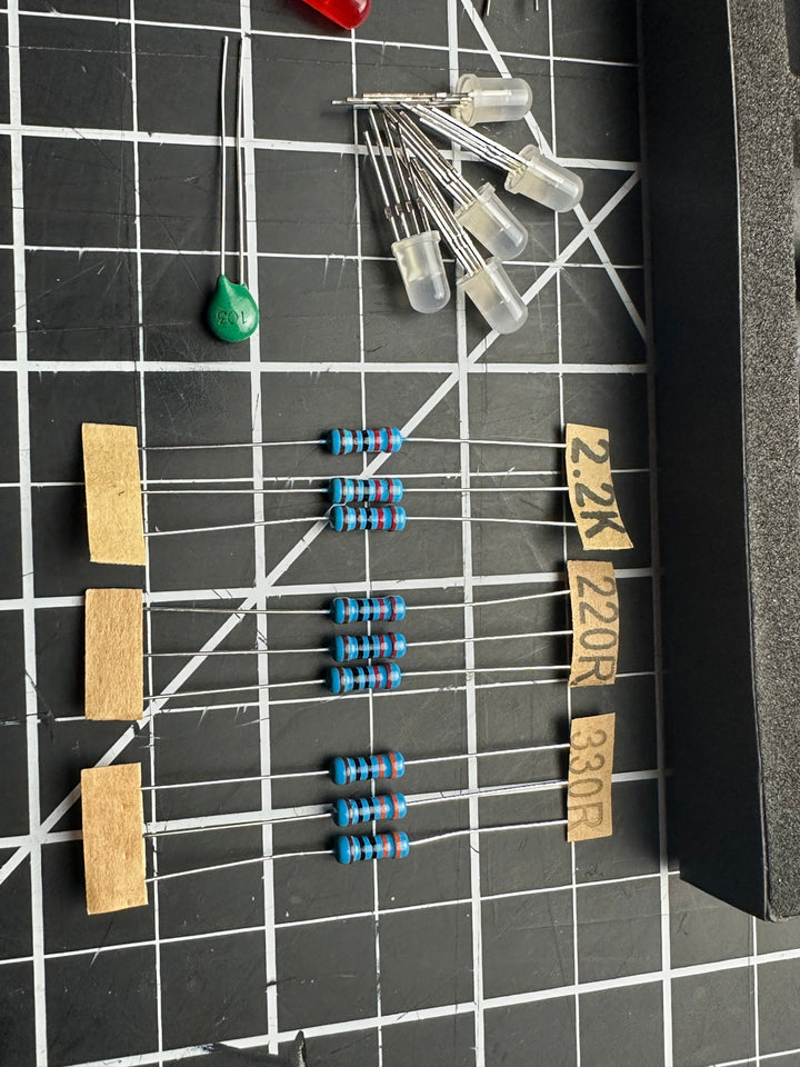Make: Oxocard Innovator Kit