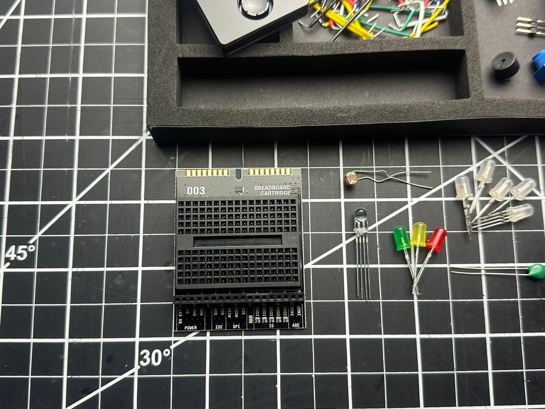Make: Oxocard Innovator Kit