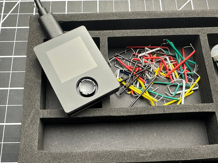 Make: Oxocard Innovator Kit
