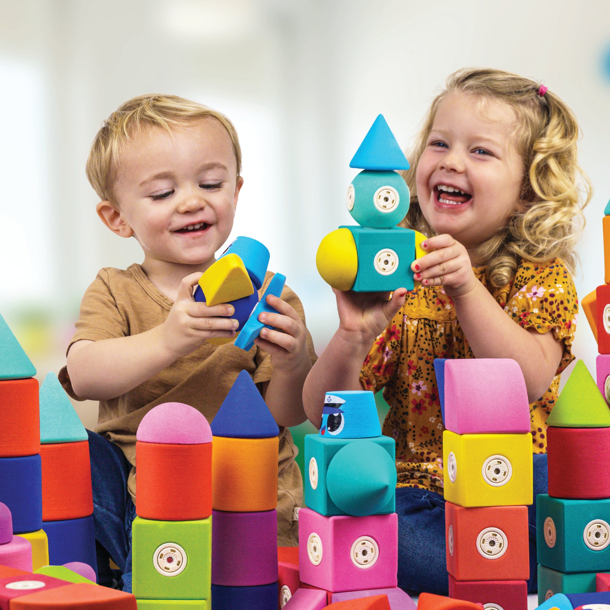 Blockaroo: Magnetic Foam Blocks - Castle (35pcs) | STEMfinity
