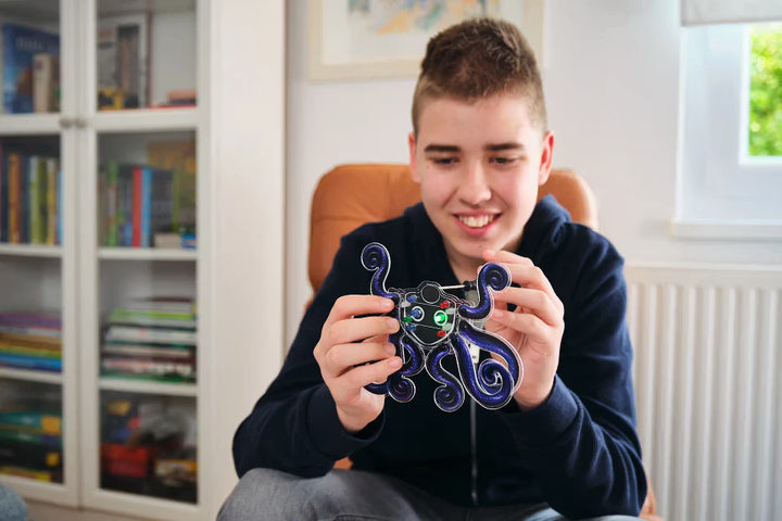 CircuitMess Wacky Robots - DIY Mini Robots: Artemis