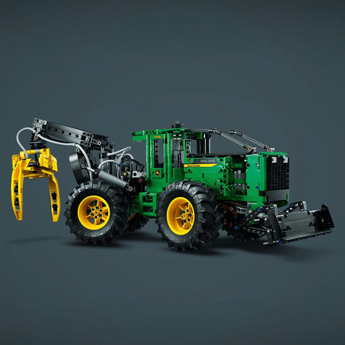 LEGO® Technic™: John Deere 948L-II Skidder