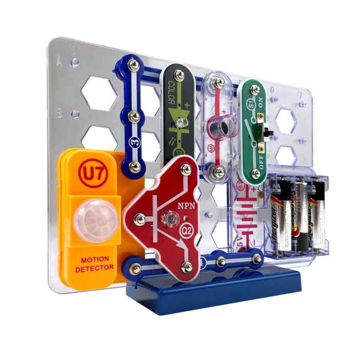 SNAP CIRCUITS® SPY ACTIVITY KIT